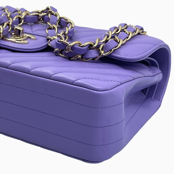 CHANEL Lambskin Chevron Quilted Small Double Flap Purple GHW - Picture 16 of 16